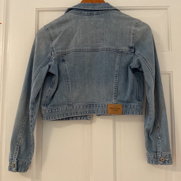 EUC Abercrombie and Fitch Jean Jacket - Picture 3 of 8